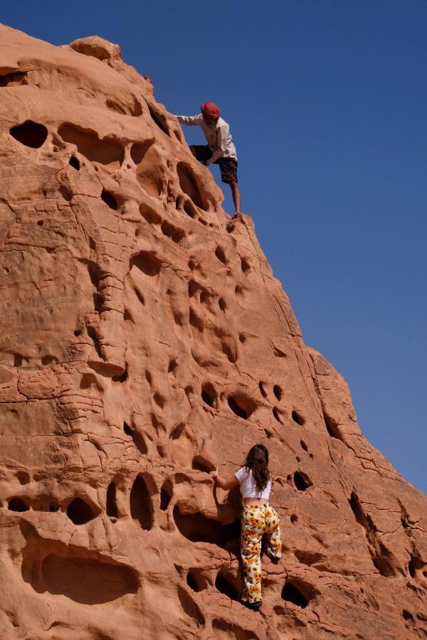 Wadi Rum Fig Tree Camp Bagian luar foto